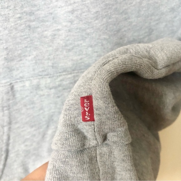 Levi’s gray hooded sweatshirt women’s size small - Picture 3 of 6